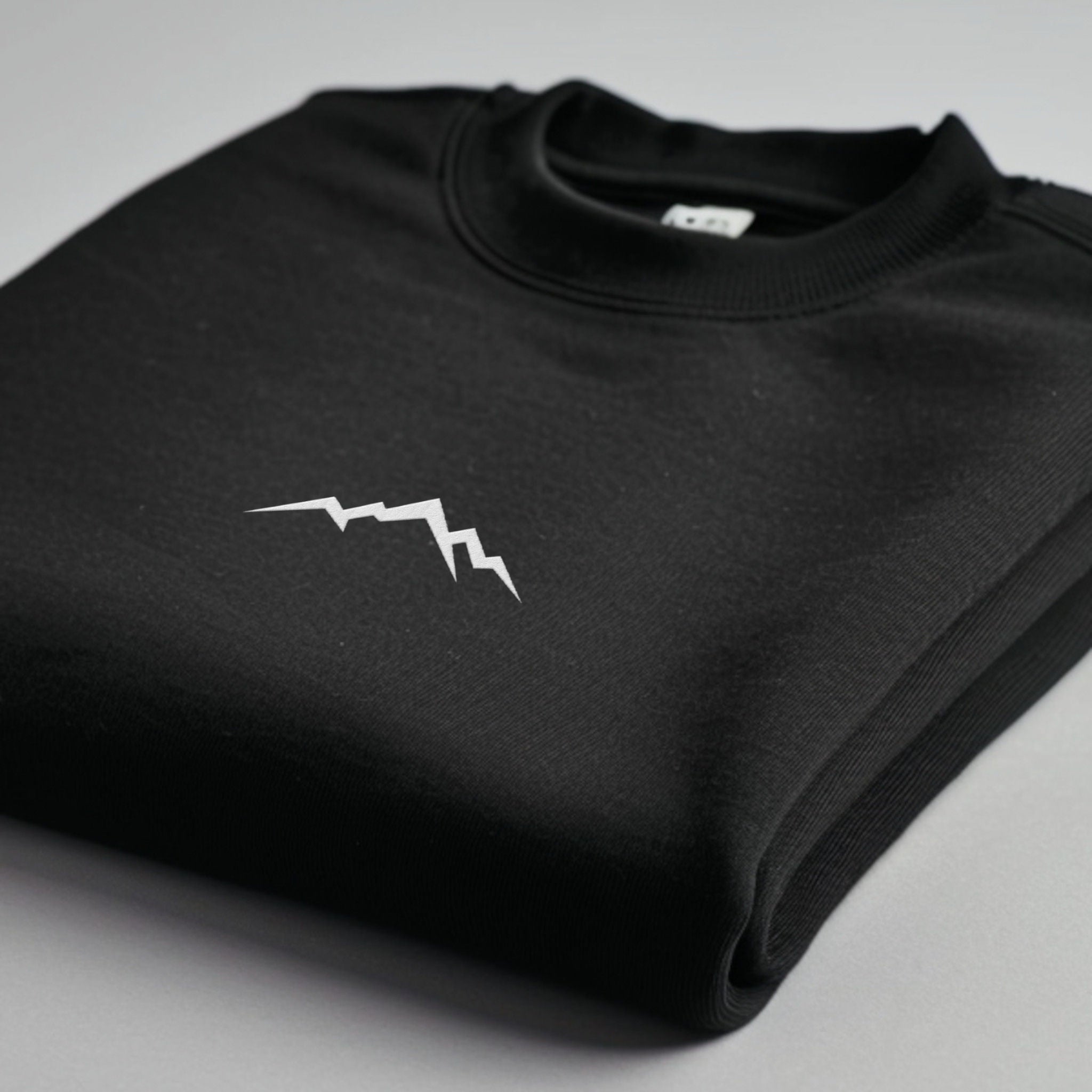 Minimalist Mountain Sweatshirt mit Stick