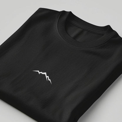 Minimalist Mountain T-Shirt mit Stick