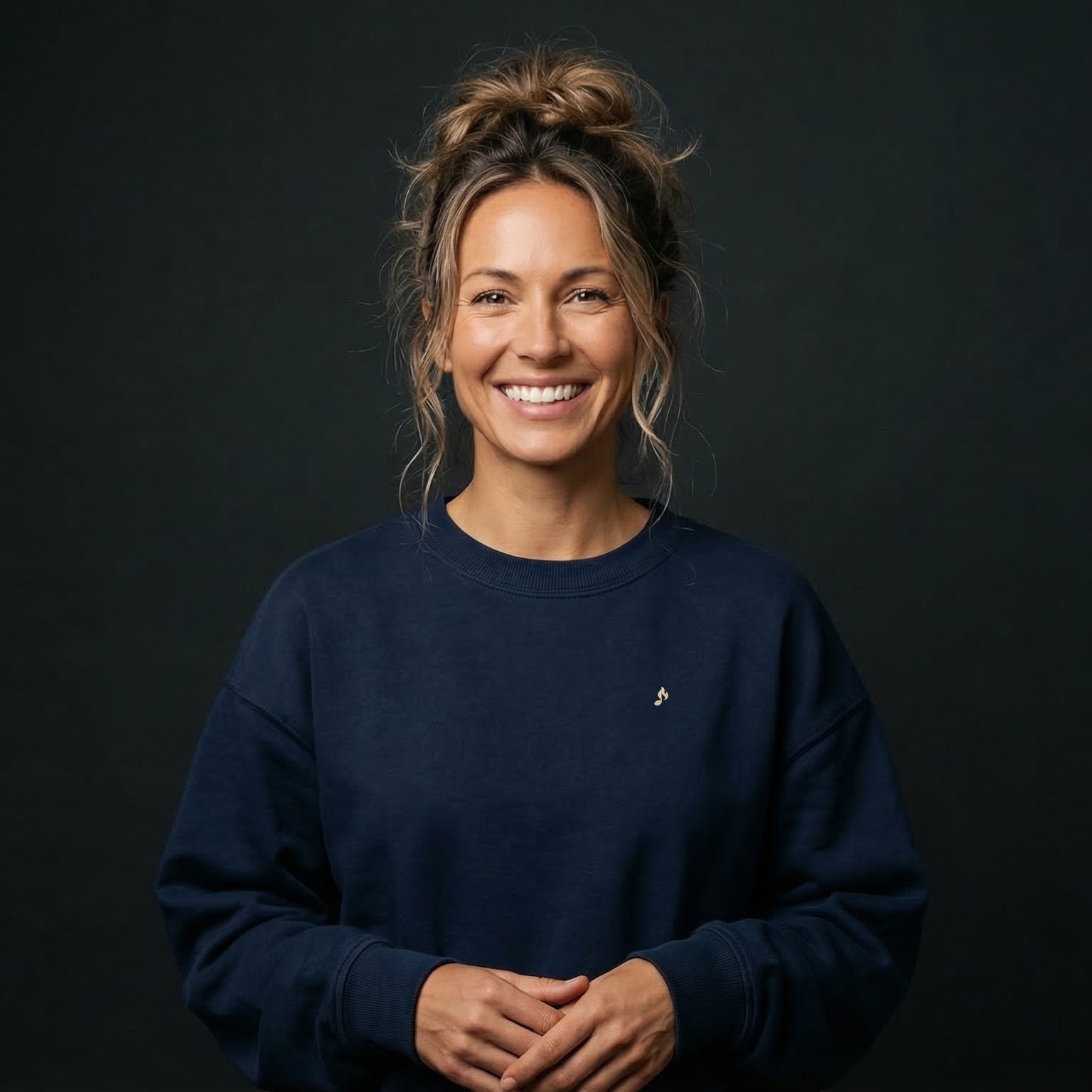 Sonaraé Oversized Sweatshirt mit Stick