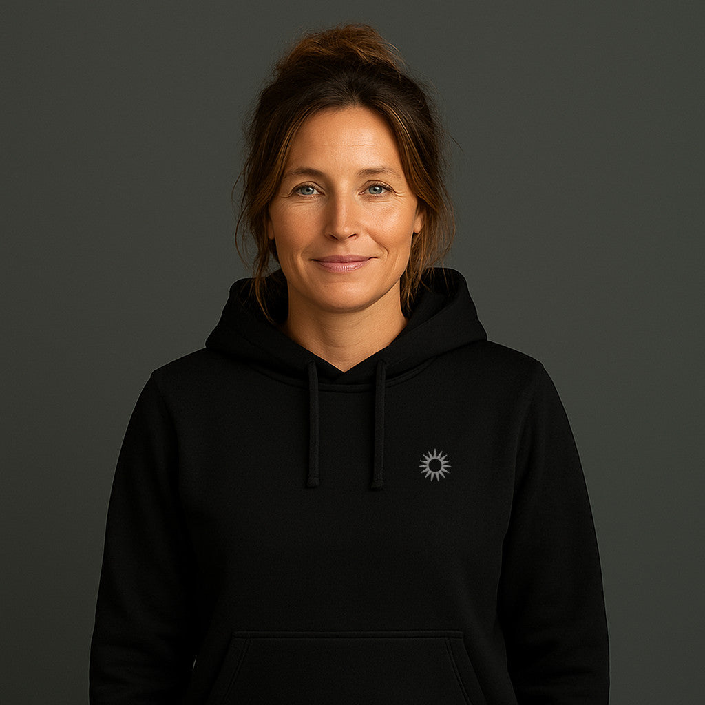 Minimalist Sun Hoodie mit Stick